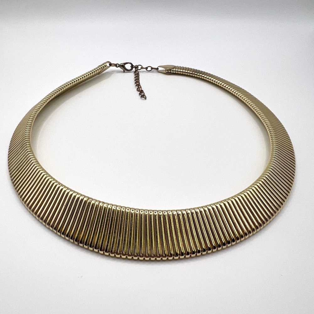 Vintage Gold Tone Ribbed Cleopatra Bib Collar Necklace Statement Omega Link 16"